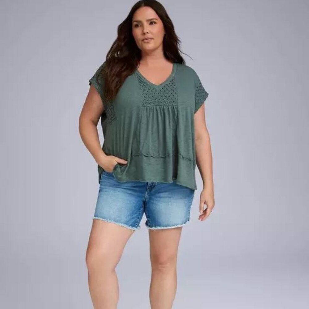 Torrid Belle isle heritage slub v neck pintuck trapeze top
